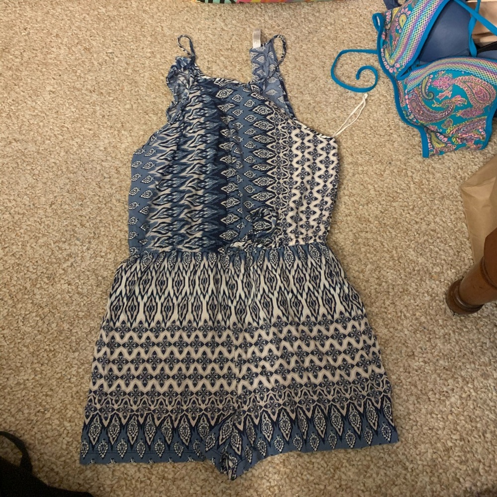 Blue printed romper size Medium